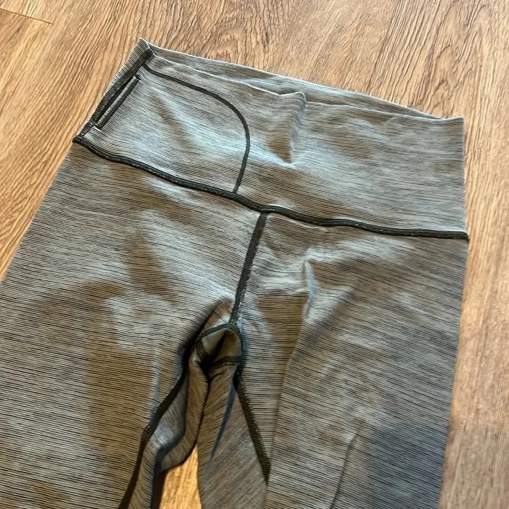 Lululemon Wunder Under HR Tight Size 6 Space Sage Dark Olive